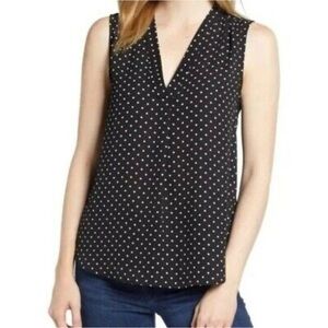 Lyking women’s size large sleeveless V-neck blouse, pleat front black‎